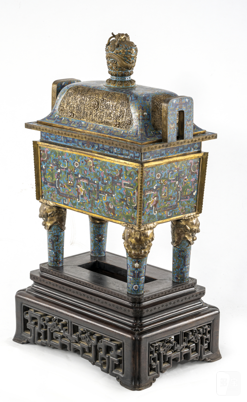 A very large and rare cloisonné censer and cover 'fangding' on a wooden stand - 图3
